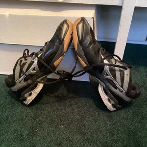 Mizuno Wave Bolt 3, women's 10